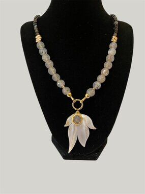 Black Dragon Vein Agate and Mother of Pearl Pendant Necklace